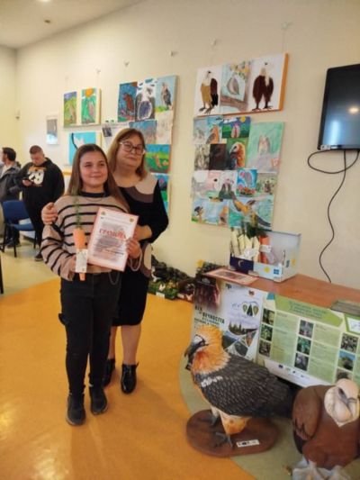 Награждаване на учениците от прогимназиален етап в конкурса:"Сините камъни - дом на брадатия лешояд" 3