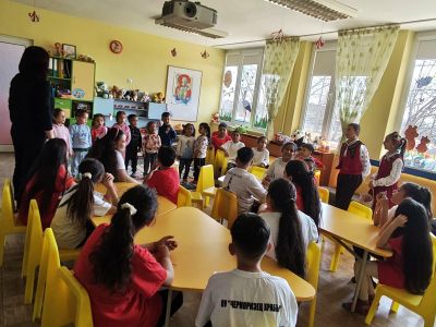 Гостуване в ДГ "Минзухар" с.Крушаре 3