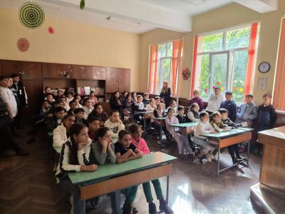 Среща с преставители от Младежки дом 1