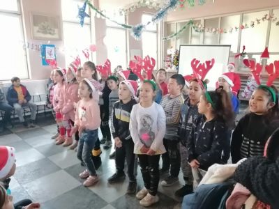 Коледно тържество 8